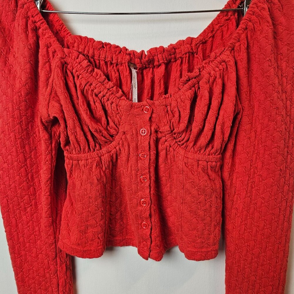 Free People Ladybug Crispy Red Long Sleeve Button-up Crop Top, Sz M - Picture 3 of 8